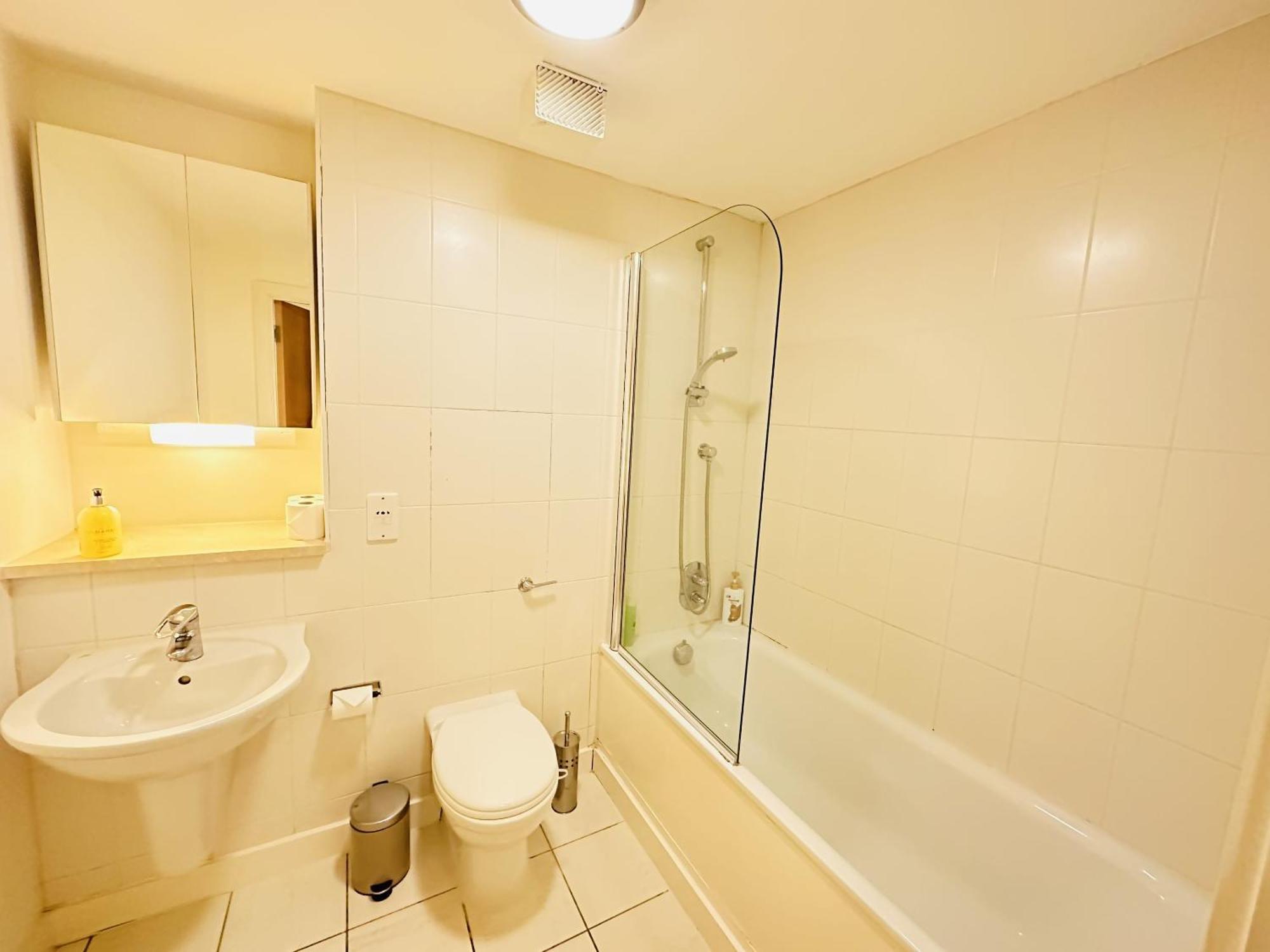 Cosy Modern Tower Bridge Apartment London Ruang foto